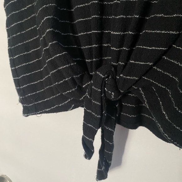 Madewell Modern Tie-Front Top in Stripe - Picture 5 of 6